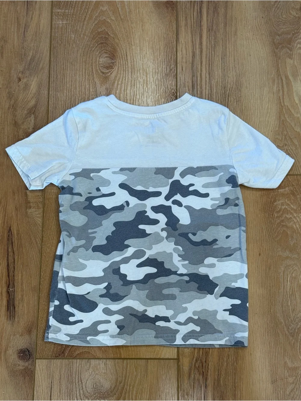 Puma White & Blue Camo Tee with Blue Joggers - Picture 4 of 7
